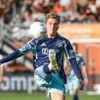 Besiktas meldt zich voor Mika Godts, Ajax werkt niet mee - Antwerp huurt middenvelder van Lyon