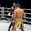 Stoppen slaan door bij kickbokser na beste gevecht in jaren, zelfs Glory-baas in de ring om vechters uit elkaar te houden