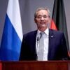 „Den politischen Kompass verloren“: SPD-Historiker kritisieren Platzecks Moskau-Reisen