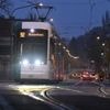 Nächtlicher Unfall in Potsdam: Autofahrer rammt leere Straßenbahn