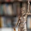 Polizei darf laut BGH auch unter Zwang Handys per Fingerabdruck entsperren