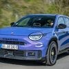 Farbenteufel auf Krawall: Abarth 600e - unterwegs im bunten Familien-Sportkleinwagen
