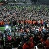 FC Lorient. Fumigènes et envahissement de terrain après la montée : une tribune du Moustoir fermée !