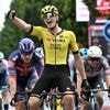 Dankzij berenwerk van Wout van Aert: Olav Kooij knalt naar etappezege in de Giro