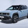 De Renault 4 is een batterij op wielen, want deze auto geeft stroom terug (zonder in te leveren op de kwaliteit)