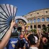 Für LGBTQI+-Rechte: Hitze, Musik, Politik: Tausende feiern Pride-Parade in Rom