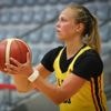 Revaliderende Julie Allemand over WNBA-start en race om fit te raken voor EK: “Hopelijk komt Mbappé eens langs”