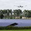 Eigenaar van schitterende zonnepanelen bij Schiphol stelt speciale spray voor