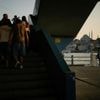 Capturing romance in sunset photo shoots on Istanbul’s Golden Horn