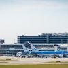 Oud-werknemer van Defensie opgepakt op Schiphol om corruptie
