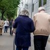 "Ça ne va pas être facile, mais je suis prête" : les retraités partagés après les annonces de François Bayrou pour les pensions de 2026