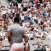 "On m'a craché dessus", "le type devenait agressif"... Le public de Roland-Garros est-il devenu "le plus perturbant" du circuit ?