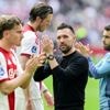 Tranen en applaus voor tweede plaats Ajax na bizar seizoen vol omkeringen