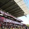 Ligue 1. Un pétard explose près d’un ramasseur de balle lors du match entre Metz et Strasbourg