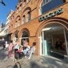 Nu al lange rij Douglas-fans aan eerste West-Vlaamse vestiging van beautyreus: “Ik móést hier vandaag bij zijn”