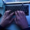 Cybercriminalité : un membre du groupe de hackers "Lockbit", spécialisé dans les rançongiciels, a été arrêté en juillet