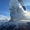 Russische Krasjeninnikov-vulkaan ontwaakt na zware aardbeving bij Kamtsjatka, experts waarschuwen voor tsunami-golven