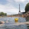 Paris 2024, un an après. « Le pari est tenu » : la baignabilité de la Seine, l’éternelle controverse