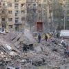 "La moitié de l'appartement a été soufflée" : des habitants de Kiev témoignent de la violence de la frappe russe qui a fait neuf morts