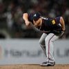 Giants beat the slumping Braves 5-4 in 10 innings on a wild pitch