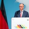 „Unsere Interessen ohne falsche Nostalgie justieren“: Merz schwört deutsche Diplomaten auf neue Sicherheitsarchitektur ein