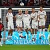 Bundesliga: Trotz Unterzahl: Bayer schlägt Frankfurt bei Hjulmand-Debüt