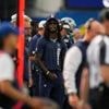 American Football: Schiedsrichter rennt geschonten NFL-Star über den Haufen