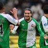 Feyenoord met ‘hogeschoolvoetbal’ richting kraker tegen PSV: ‘In het lezen van een wedstrijd zijn de spelers zo slim’