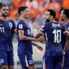 Oranje ontsnapt door jubilaris Memphis aan afgang bij Litouwen in WK-kwalificatie
