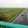 Pläne für Riesenraststätte stocken: Stillstand neben der Autobahn