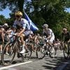 Tour de France 2025 : pourquoi les grimpeurs se mettent-ils de moins en moins "en danseuse" ?