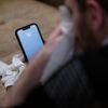 Gesundheit: Kasse: Krankheitsausfälle im Job weiter erhöht