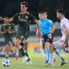 FC Utrecht verdedigt voorsprong in stromende regen, Mostar raakt de paal