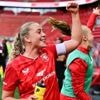 Voetbalsters FC Twente winnen Supercup na spectaculaire slotfase tegen PSV