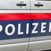 Freizeitunfall: Gleitschirmflieger prallt in Tirol gegen Bergstation