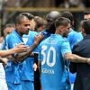 Door het oog van de naald: onzichtbare Lukaku en Napoli verspelen punten tegen Parma, maar blijven wel leider na gelijkspel Inter