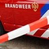 Auto rijdt woonblok in Tiel binnen en raakt gasmeter, bewoners geëvacueerd