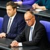 Uneinigkeit bei Lieferkettengesetz: Klingbeil und Merz widersprechen sich