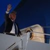 “Hij heeft er geen flauw benul van”: Trump valt “mediageile” Macron aan, nét na vroegtijdig vertrek op G7-top