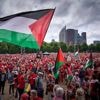 100.000 mensen protesteren in Den Haag tegen kabinetsbeleid over Israël