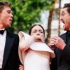 Oeps: Emma Stone aangevallen door bij op rode loper in Cannes