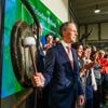Warm onthaal voor idea­listische Triodosbank op Damrak, het hart van aan­deelhouders­kapitalisme