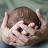 Gedwongen adopties leidden tot blijvend leed bij ouders: 'Staat is nu aan zet'