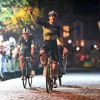 “Langer handtekeningen uitgedeeld dan gefietst”: genietende Wout van Aert wint voor eigen volk in Herentals