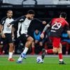 Depay valt drie dagen na historische topscorerstitel met Oranje geblesseerd uit bij Corinthians