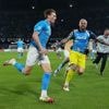 McTominay en Lukaku laten Napels juichen, Dumfries valt in bij Inter