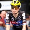 Demi Vollering kan verder ondanks val in Tour de Femmes: ‘Ik dacht wel even aan vorig jaar’