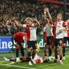 Sem Steijn dolblij met aanvoerdersband bij Feyenoord: ‘Ik kreeg er gelijk kippenvel van’