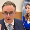 “Geen enkel Gazaans kind wordt gered als een Belgische politicus sneller uit vakantie terugkeert, maar laat dat vakantiekiekje toch even achterwege”