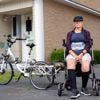 Driewieler van invalide Carry (53) uit Duffel voor haar deur in brand gestoken: “Hoe moet ik nu boodschappen doen?”
